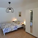 Dandic 아파트 *
