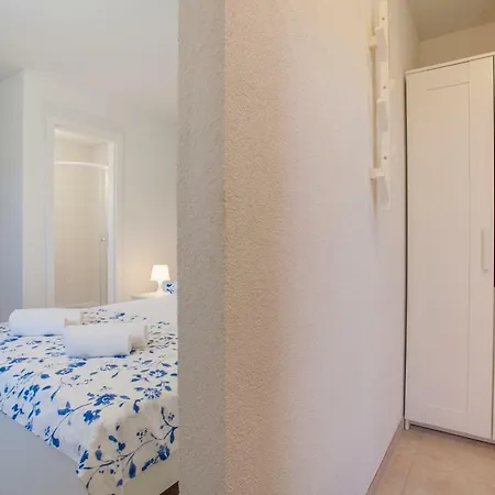 Dandic Apartament *